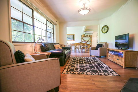 Abbeville In Bright - Yarra Valley Accommodation 0