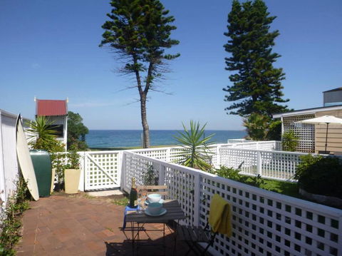 Absolute Beachfront 2BR Pet-Friendly Terrace - The Coachhouse - Yarra Valley Accommodation 1