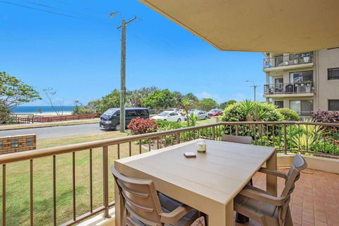 Absolute Beachfront Apartment! - Yarra Valley Accommodation 0
