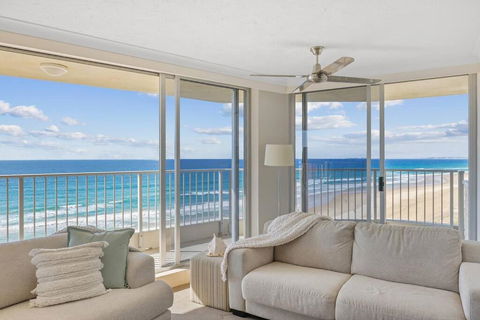Absolute Beachfront Apartment - Yarra Valley Accommodation 0