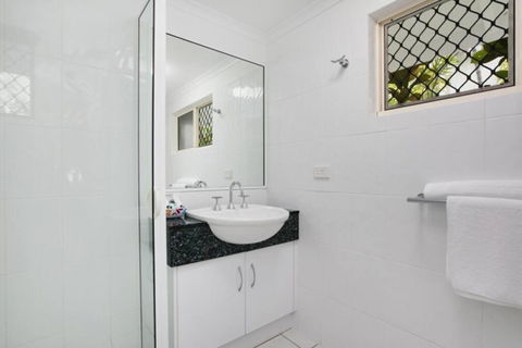 Absolute Beachfront Apartment - Yarra Valley Accommodation 3