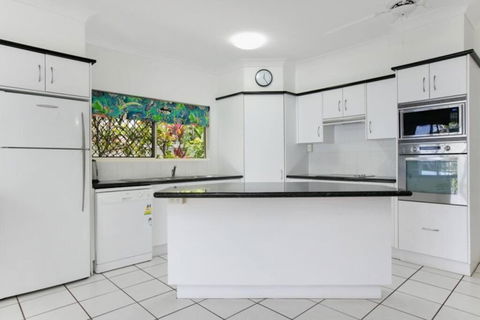 Absolute Beachfront Apartment - Yarra Valley Accommodation 1