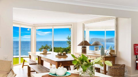 Absolute Beachfront Beauty - Pearl Beach - Yarra Valley Accommodation 2