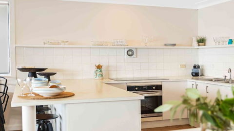 Absolute Beachfront Beauty - Pearl Beach - Yarra Valley Accommodation 3