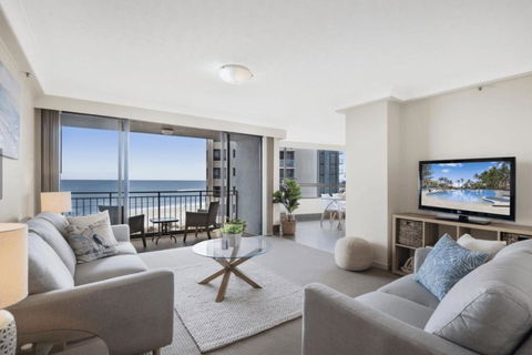 Absolute Beachfront Royal Palms - Yarra Valley Accommodation 2