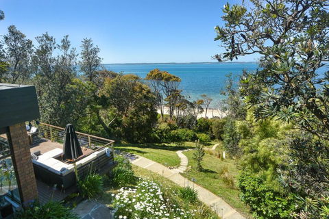 Absolute Beachfront - Yarra Valley Accommodation 0