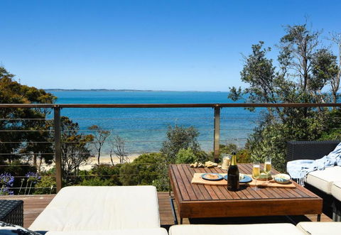 Absolute Beachfront - Yarra Valley Accommodation 2