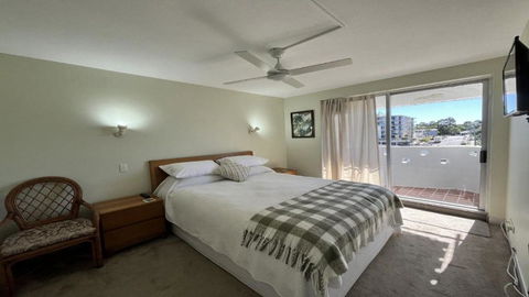 Absolute Waterfront With Rooftop! - Yarra Valley Accommodation 3
