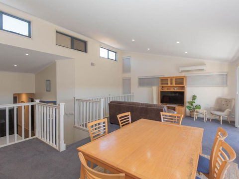 Acacia 4 2 Kirwan Close - Yarra Valley Accommodation 0