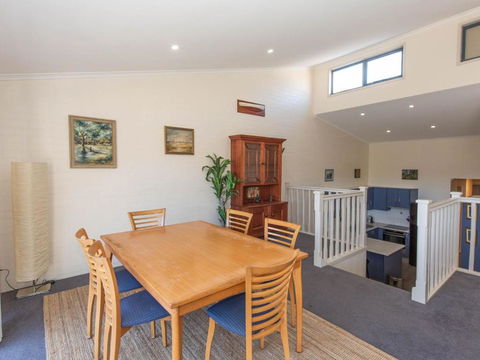 Acacia 4 2 Kirwan Close - Yarra Valley Accommodation 3
