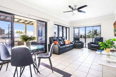 Accent On McLeod - Breezy Outdoor Living - Yarra Valley Accommodation 3