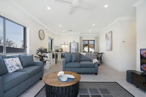 Accommodation Hunter - Adams Street Maitland - Yarra Valley Accommodation 3