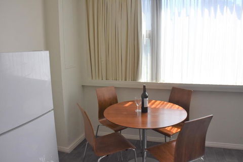 Accommodation Sydney CBD - Hyde Park Plaza Park View 38 College Street Studio Apartment - Yarra Valley Accommodation 2
