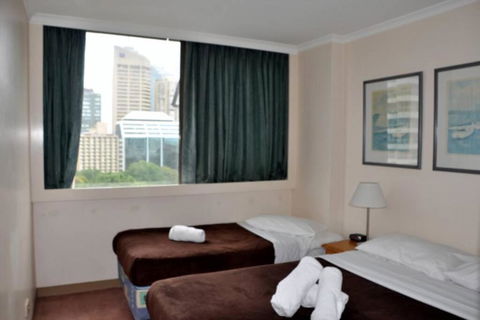 Accommodation Sydney: Hyde Park View 2 Bedroom 1 Bathroom Pet Friendly Apartment - Yarra Valley Accommodation 0