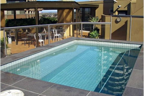 Accommodation Sydney: Hyde Park View 2 Bedroom 1 Bathroom Pet Friendly Apartment - Yarra Valley Accommodation 4