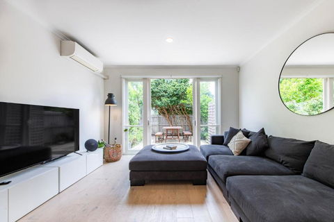 Ace Your Stay - Pool, Gym & Tennis In One Place! - Yarra Valley Accommodation 0