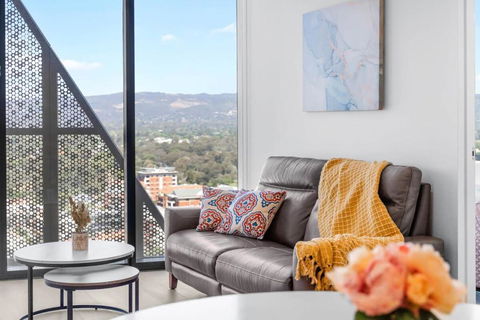 Adelaide CBD Oasis - 2BR Realm Retreat - Level 19 - Yarra Valley Accommodation 1