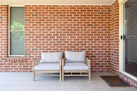 Adorable 1-bedroom Kuzman Guesthouse - Yarra Valley Accommodation 2