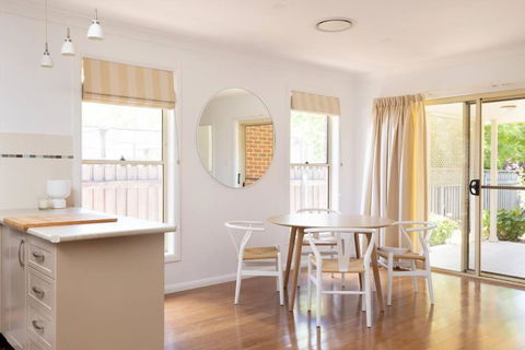 Adorable 1-bedroom Kuzman Guesthouse - Yarra Valley Accommodation 3