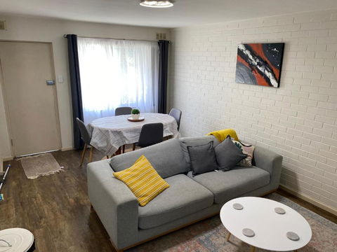 Affordable Inglewood Apartment+Pool - Yarra Valley Accommodation 3