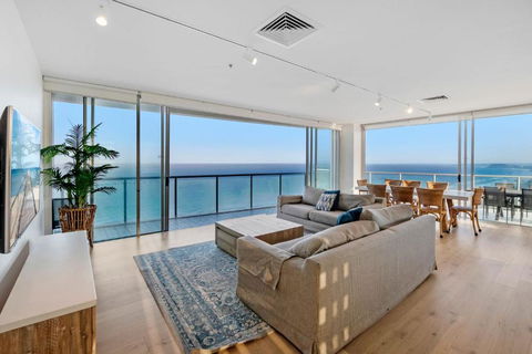 Air On Broadbeach 2 Level Private Apartment - CoastHM - Yarra Valley Accommodation 0