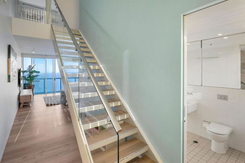 Air On Broadbeach 2 Level Private Apartment - CoastHM - Yarra Valley Accommodation 4