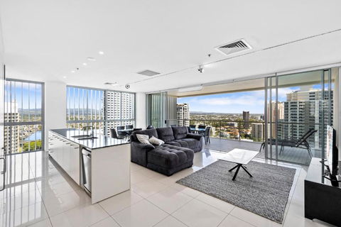 Air On Broadbeach - Hosted By Coastal Letting - Yarra Valley Accommodation 3