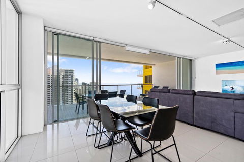 Air On Broadbeach - Hosted By Coastal Letting - Yarra Valley Accommodation 4
