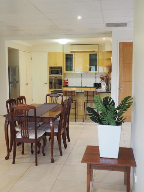 Accommodation On Westlake Mount Ommaney - Yarra Valley Accommodation 0