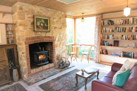 Adelaide Hills Camellia Cottage Wifi - Yarra Valley Accommodation 0