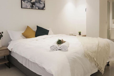 Absolute Collins Apartments - Yarra Valley Accommodation 1