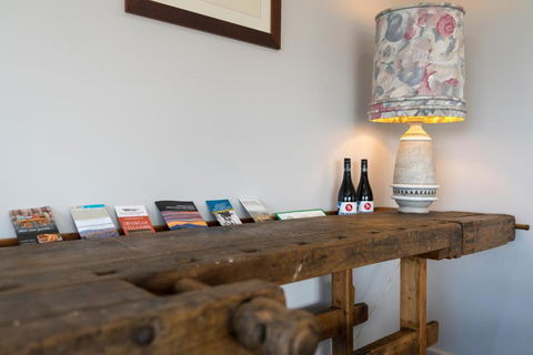 A House With A View, Molong. NSW - Yarra Valley Accommodation 2