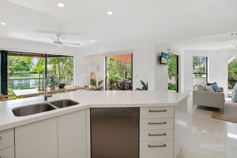 Affordable Luxury By The River - Yarra Valley Accommodation 4