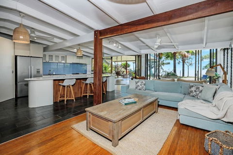 Absolute Beachfront House With Private Pool - Yarra Valley Accommodation 1