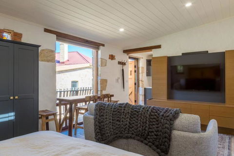 A Romantic Uraidla Studio - Yarra Valley Accommodation 1