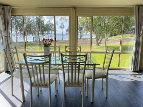 Aircabin - Tuggerawong - Lake Front - 3 Beds House - Yarra Valley Accommodation 0
