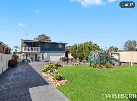 Aircabin - Tuggerawong - Lake Front - 3 Beds House - Yarra Valley Accommodation 1