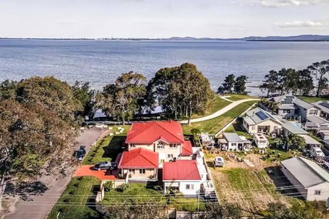 Aircabin - Tuggerawong - Lake Front - 9 Beds House - Yarra Valley Accommodation 0