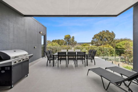 Aireys Sunset Beach House - Yarra Valley Accommodation 1