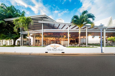 Airlie Beach Hotel - Yarra Valley Accommodation 4