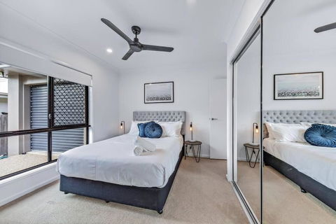 Airlie Beach Home - Yarra Valley Accommodation 4