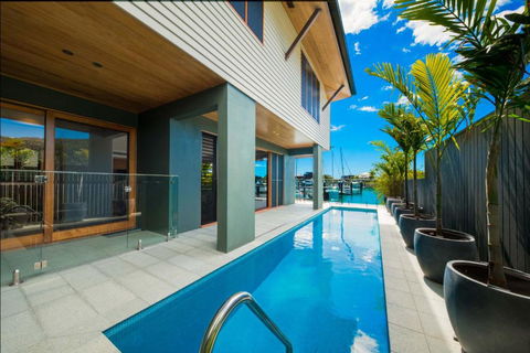 Airlie Beach Marina-Front Luxury At 10 The Cove - Yarra Valley Accommodation 2