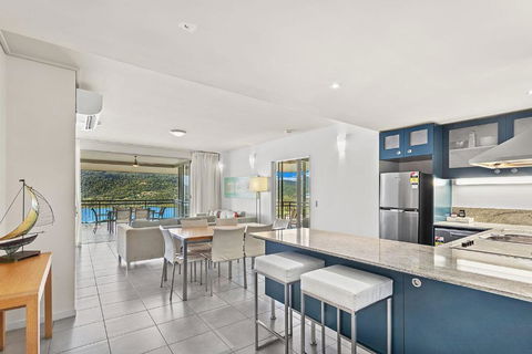 Airlie Beach Ocean Views & Resort Living @ 231 - Yarra Valley Accommodation 4