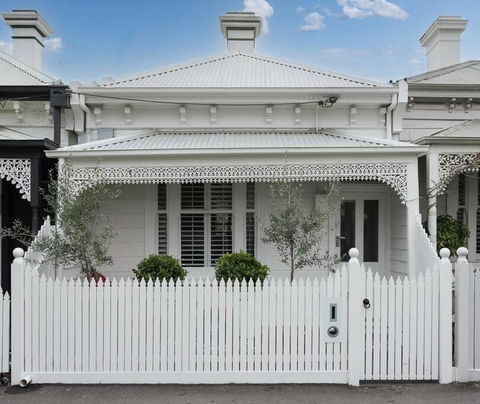 Albert Park Bayside Brilliance GRHM - Yarra Valley Accommodation 0