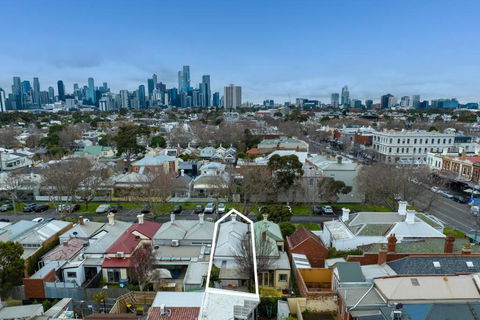 Albert Park Bayside Brilliance GRHM - Yarra Valley Accommodation 2