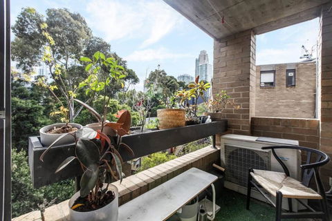 Albert Park Hideaway - A Peaceful Leafy Locale - Yarra Valley Accommodation 4