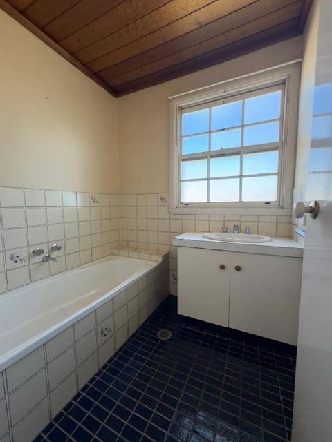 Albury Classic Motor Inn - Yarra Valley Accommodation 3