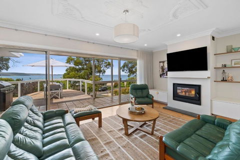 Albys At Lorne - Yarra Valley Accommodation 1