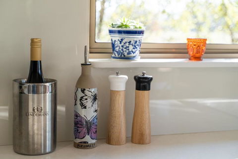 Alderwood Cottage - Cottage W Gorgeous Dam Views! - Yarra Valley Accommodation 2