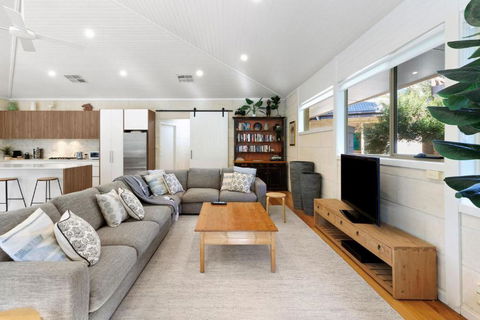 Alexander In Old Lonnie - Yarra Valley Accommodation 4